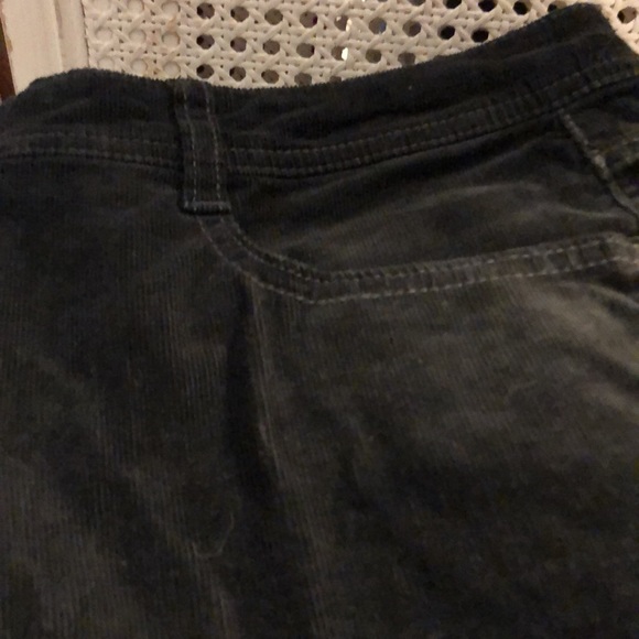 EUC Tommy Hilfiger Black Cord Boot Cut Jeans w/Tommy Logo Rivit/Zipper Closure - Picture 2 of 9